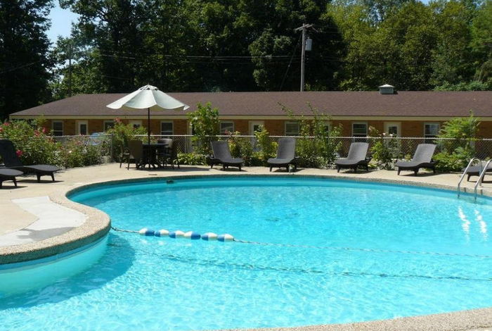 Shaingra-La Motel (Saugatuck Retro Resort) - From Website